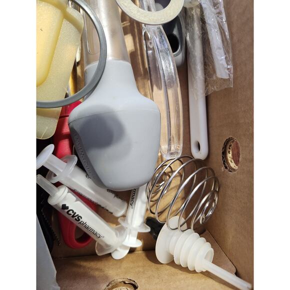 Kitchen utensils - Picture 3 of 5